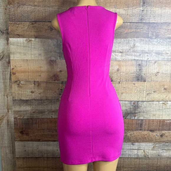 Hello Molly Delicate Encounters Pink Sleeveless Asymmetric Dress Size Medium 6 - Picture 4 of 9
